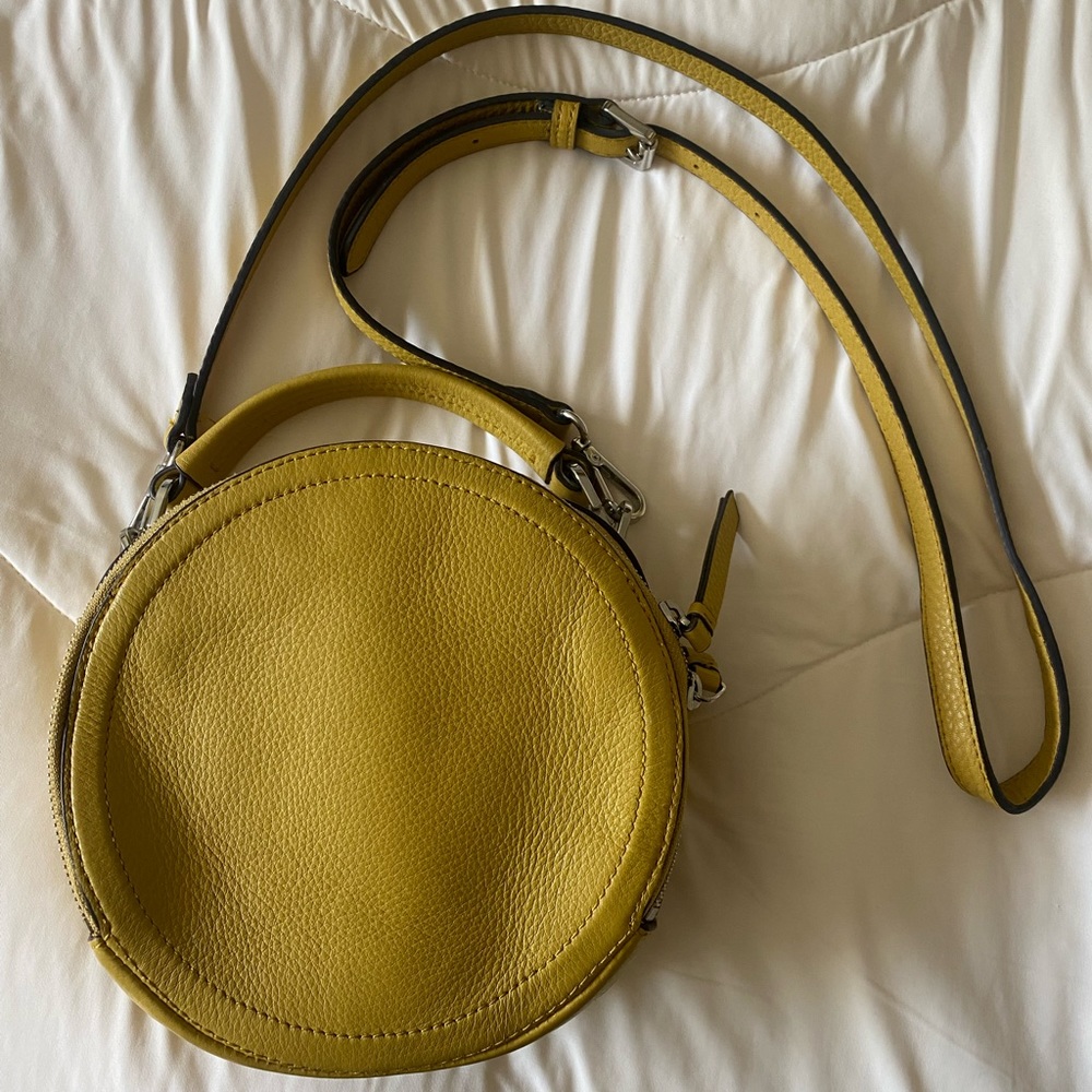 Vince Camuto leather round circle crossbody bag